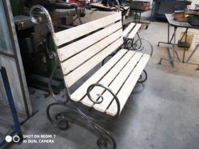 Скамейка садовая со спинкой